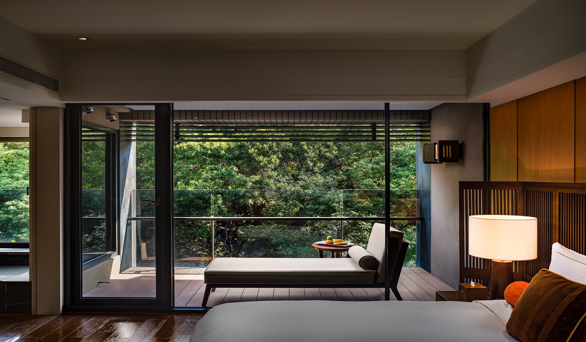 Out of the office STAY-AND-DINE Package